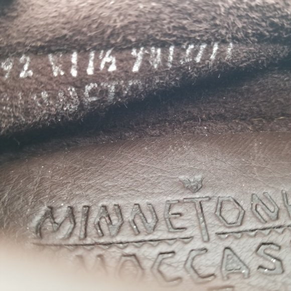 Minnetonka 892W Mens Moose Hide Classic Slip On Moccasins Chocolate Sz 11.5 Wide - Picture 11 of 11